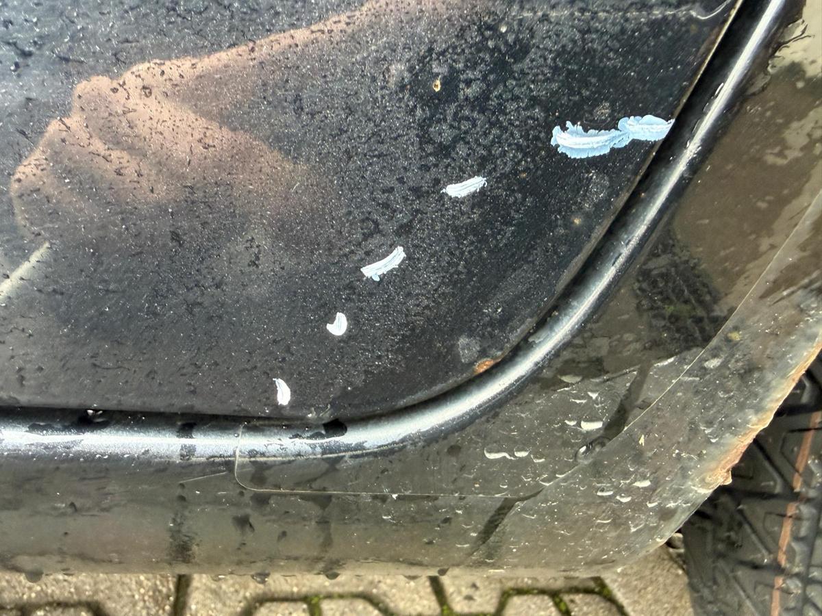 Ford Mondeo BA7 original Tür hinten links Panther Schwarz Rohbau Kombi BJ09 Ford Mondeo BA7 original Tür hinten links Panther Schwarz Rohbau Kombi BJ09